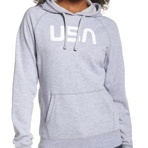 Soft North Face USA hoodie